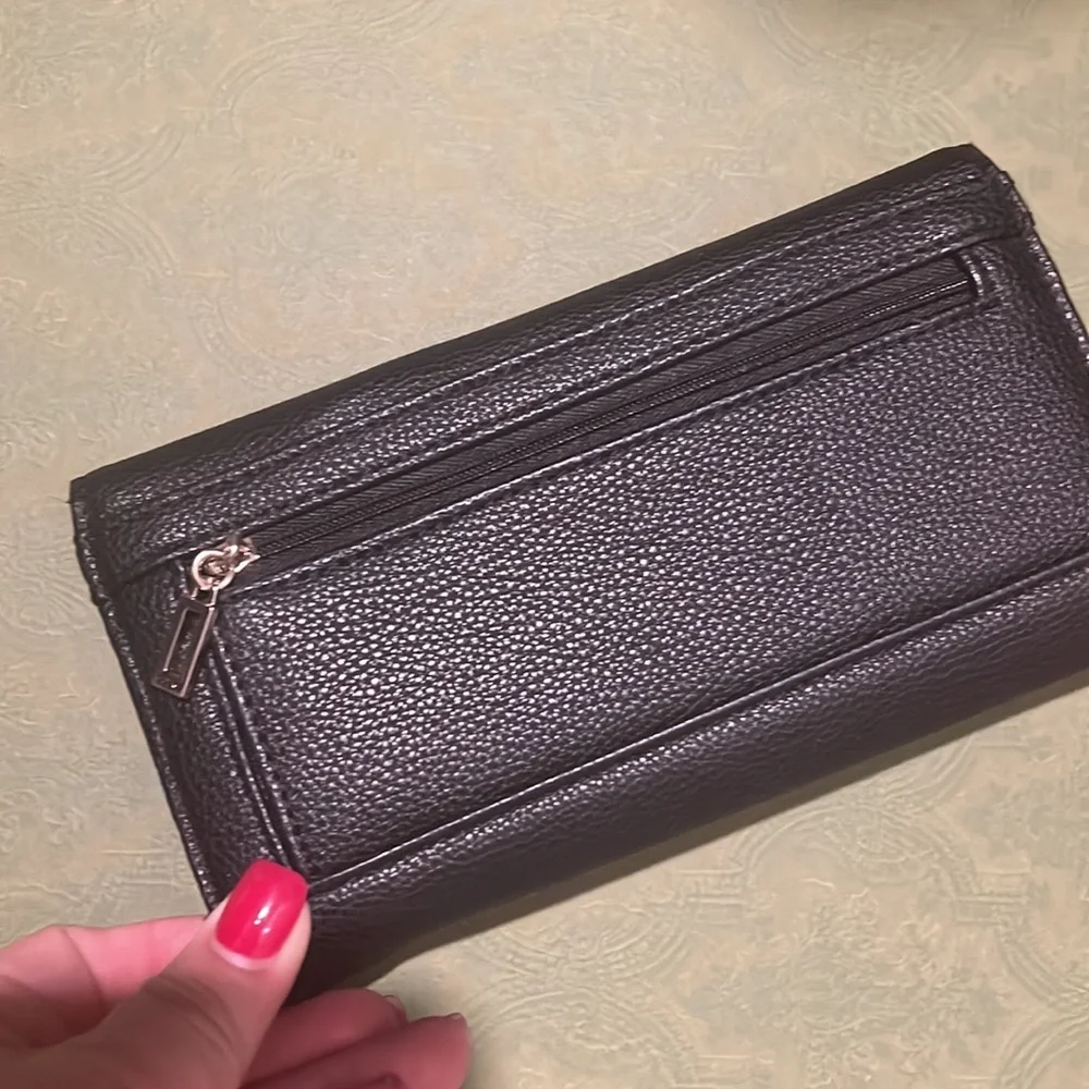 Wallet by Guess - Picture 3 of 3
